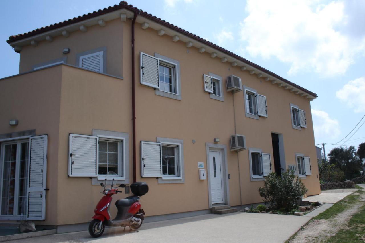 Apartments Pegla Nerezine Esterno foto